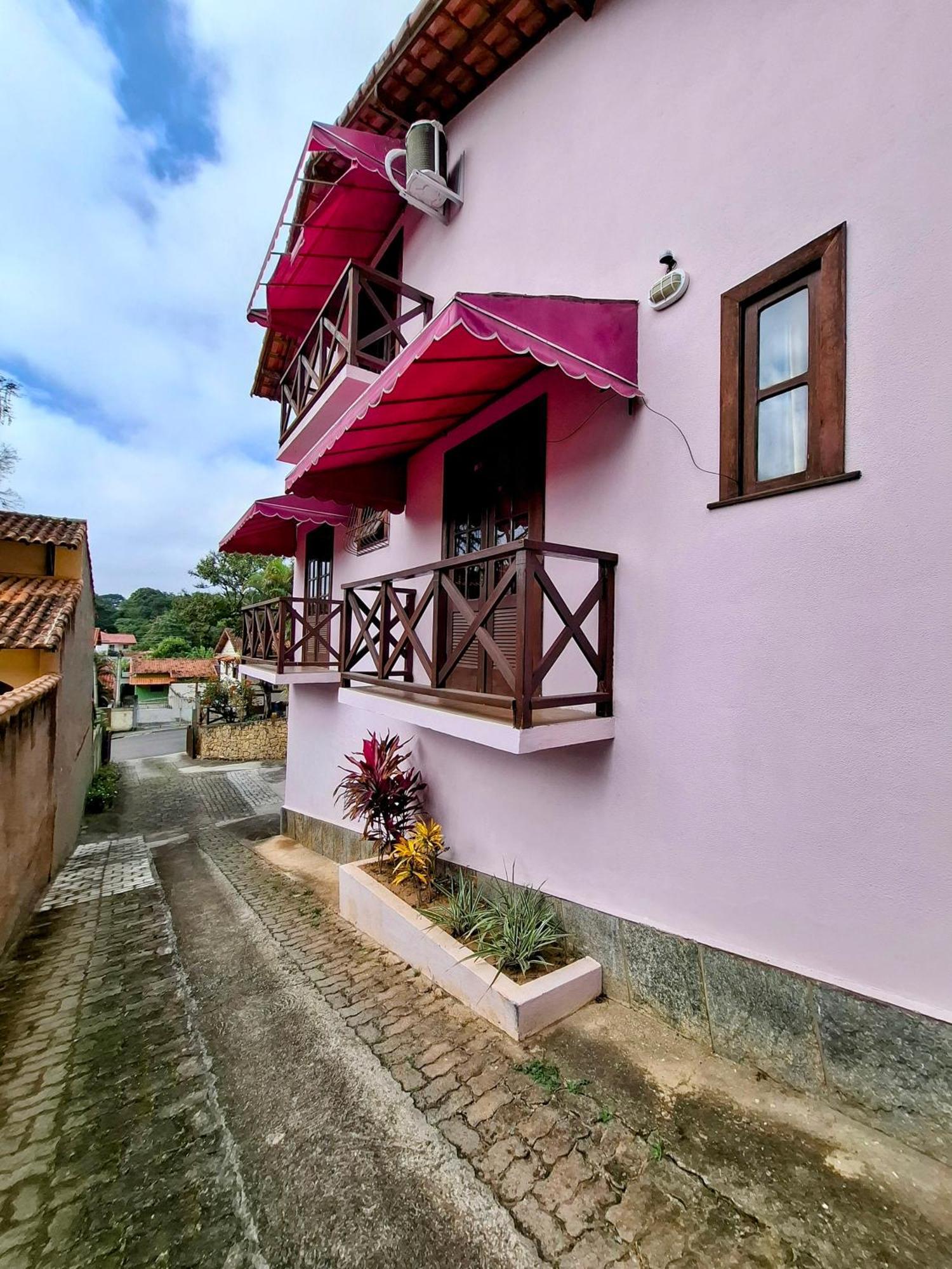 Casa Rosada Seu Refugio Na Serra Miguel Pereira Esterno foto